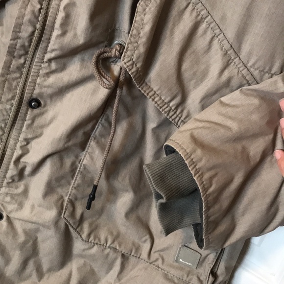 Bench Ladies Parka size Large - Picture 6 of 10